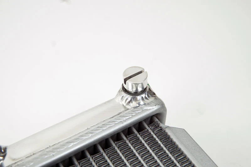 CSF 08-15 Subaru Impreza WRX/STI 1-Row 31mm High-Performance Aluminum Radiator - Image 4